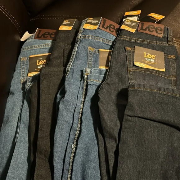 Boys Lee slim fit tapered leg jeans NWT jeans 4 Pair - Picture 3 of 9